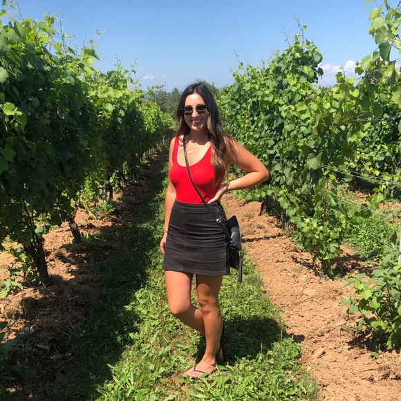 Meet your Posher, Jessamyn - Picture 1 of 1